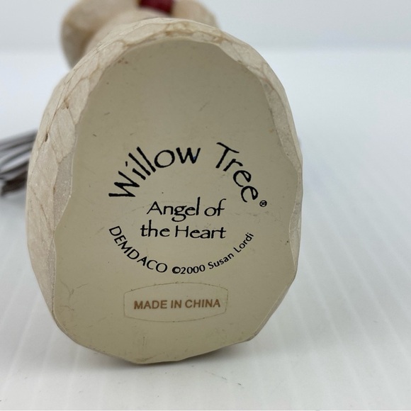 Willow Tree Angel of the Heart Figurine Susan Lordi 2000 - Picture 7 of 7